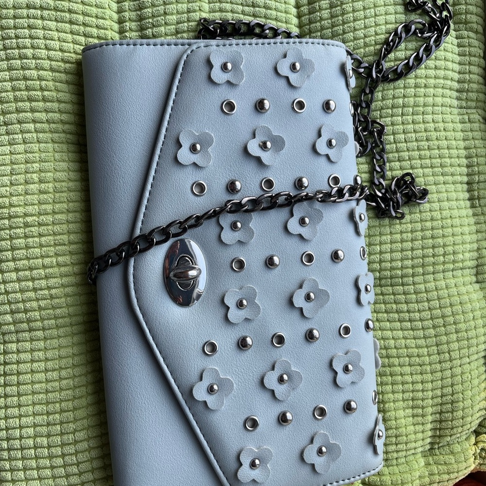 Catherine Malandrino Light Blue Floral Studded Crossbody Bag - Picture 2 of 6